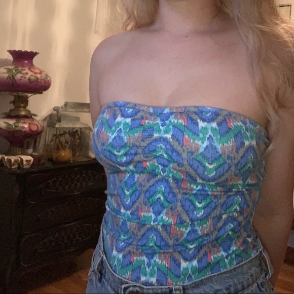 ‼️2 for 15‼️ Arie patterned tube top - Picture 2 of 2